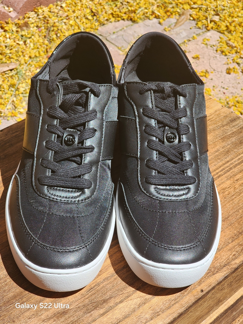 MICHAEL Michael Kors Women's KAYCEE Black Leather Sneakers Size 10 - Picture 4 of 11